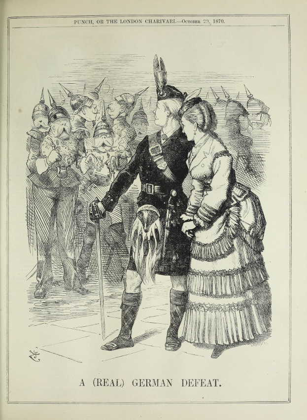 Ein Mann und eine Frau stehen auf einem Papier mit Wörtern und Zahlen, vor einer Menge, wobei der Mann einen Stock hält.