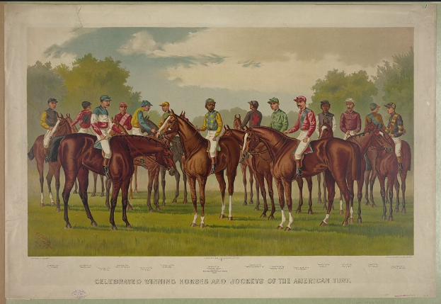 Gruppe von Menschen, die auf Pferden reitet, auf einer grünen Wiese mit Bäumen und einem blauen Himmel, mit Text unten, der "Feiernder Siegerpferde und Jockeys der amerikanischen Rennbahn" lautet.