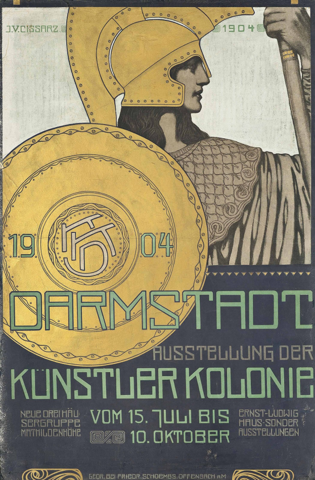 Plakat für ein Berliner Konzert im Jahr 1904, das eine Helme tragende Figur zeigt, die ein Schild mit 'Darmstadt' und 'Künstler Kolonie' in fetter Schrift hält.