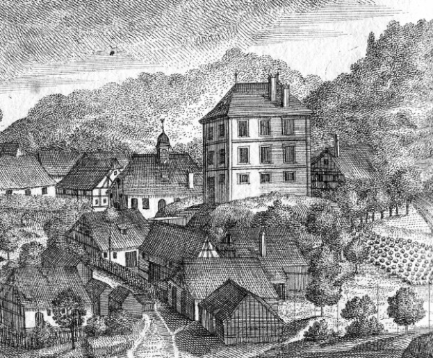 Eine Schwarz-Weiß-Zeichnung einer kleinen Stadt in Bayern im 19. Jahrhundert, die eine zentrale Kirche, umgebende Häuser, Bäume und einen Himmel im Hintergrund zeigt, mit Text unten, der 'Bayern im 19. Jahrhundert' liest.